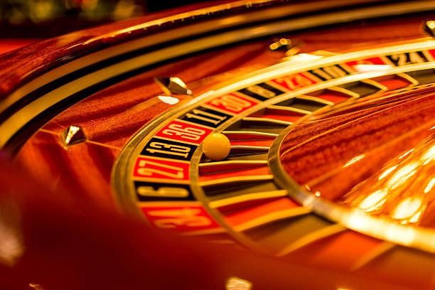 Baccarat game showing Player and Banker hands dealt by live dealer